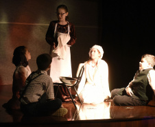 Ensaio da peça "Alfredo Andersen-Cenas do Cotidiano de um Paranista Norueguês" encenada pelos alunes do Centro Juvenil de Artes Plásticas(CJAP).Curitiba, 01 de julho de 2019.Foto: Kraw Penas/SECC