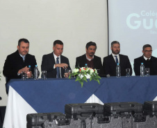 Unidades prisionais das regiões de Ponta Grossa e Guarapuava receberam armas e rádios comunicadores digitais. A entrega faz parte de um pacote de investimentos que somam R$ 22 milhões. O objetivo é equipar e modernizar o sistema prisional do Paraná.  -  Foto: Divulgação Depen