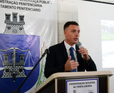 Unidades prisionais das regiões de Ponta Grossa e Guarapuava receberam armas e rádios comunicadores digitais. A entrega faz parte de um pacote de investimentos que somam R$ 22 milhões. O objetivo é equipar e modernizar o sistema prisional do Paraná.  -  Foto: Divulgação Depen
