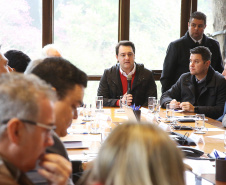 Governador Carlos Massa Ratinho Junior durante reunião com a equipe de governo. Foto: Jaelson Lucas/ANPr