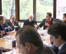 Governador Carlos Massa Ratinho Junior durante reunião com a equipe de governo. Foto: Jaelson Lucas/ANPr