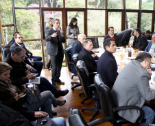 Governador Carlos Massa Ratinho Junior durante reunião com a equipe de governo. Foto: Jaelson Lucas/ANPr