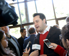 Governador Carlos Massa Ratinho Junior durante reunião com a equipe de governo. Foto: Jaelson Lucas/ANPr