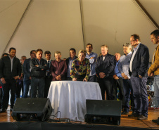 Entrega de moradias para 100 famílias de Marechal Cândido Rondon, no Oeste do Paraná, nesta segunda-feira (15). Marechal Cândido Rondon, 15/07/2019 -  Foto: Geraldo Bubniak/ANPr