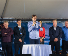 Prefeito de Marechal Candio  Rondon, Marcio discursa Entrega de moradias para 100 famílias de Marechal Cândido Rondon, no Oeste do Paraná, nesta segunda-feira (15). Marechal Cândido Rondon, 15/07/2019 -  Foto: Geraldo Bubniak/ANPr
