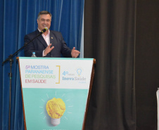 A 5ª Mostra Paranaense de Pesquisas em Saúde foi encerrada sexta-feira (12) com a cerimônia do 4º Prêmio Inova Saúde Paraná, que reuniu 500 pessoas na Universidade Filadélfia (UniFil), de Londrina, instituição que sediou o evento. Foram anunciados e premiados os 36 melhores trabalhos apresentados durante a Mostra e 14 vencedores são de servidores da Secretaria da Saúde do Paraná. Foto: Divulgação/SESA