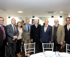 O volume de empregos e negócios gerados no comércio demonstram a importância econômica e a responsabilidade social do setor no Paraná e no Brasil, afirmou o governador em exercício Darci Piana, nesta terça-feira (16), na cerimônia que celebrou o Dia do Comerciante. O evento foi promovido em Curitiba pela Associação Comercial do Paraná (ACP). Foto: Jaelson Lucas/ANPr