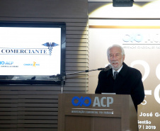 O volume de empregos e negócios gerados no comércio demonstram a importância econômica e a responsabilidade social do setor no Paraná e no Brasil, afirmou o governador em exercício Darci Piana, nesta terça-feira (16), na cerimônia que celebrou o Dia do Comerciante. O evento foi promovido em Curitiba pela Associação Comercial do Paraná (ACP). Foto: Jaelson Lucas/ANPr