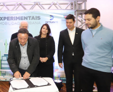 Agregar soluções inteligentes para melhorar a mobilidade urbana nos municípios paranaenses