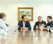 O governador Carlos Massa Ratinho Junior autorizou nesta segunda-feira (22) o repasse de R$ 4 milhões para o recape da Rua Marechal Deodoro da Fonseca, em União da Vitória, no Sul do Estado. A via é uma das mais importantes do município e atravessa quatro bairros, além de fazer a ligação da região Sul com o Sudoeste paranaense e também com Santa Catarina.Foto: Rodrigo Felix Leal/ANPr
