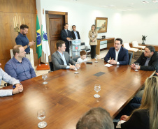 O governador Carlos Massa Ratinho Junior autorizou nesta segunda-feira (22) o repasse de R$ 4 milhões para o recape da Rua Marechal Deodoro da Fonseca, em União da Vitória, no Sul do Estado. A via é uma das mais importantes do município e atravessa quatro bairros, além de fazer a ligação da região Sul com o Sudoeste paranaense e também com Santa Catarina.Foto: Rodrigo Felix Leal/ANPr