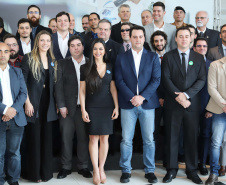 O governador Carlos Massa Ratinho Júnior dá posse a mais de 90 peritos oficiais, no Palácio Iguaçu. Os profissionais integrarão o efetivo da Polícia Científica do Paraná e, após formação, serão distribuídos no Estado, conforme a necessidade. Curitiba, 22/07/2019 -Foto: Rodrigo Felix Leal/ANPr