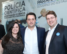 O governador Carlos Massa Ratinho Júnior dá posse a mais de 90 peritos oficiais, no Palácio Iguaçu. Os profissionais integrarão o efetivo da Polícia Científica do Paraná e, após formação, serão distribuídos no Estado, conforme a necessidade. Curitiba, 22/07/2019 -Foto: Rodrigo Felix Leal/ANPr
