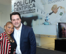 O governador Carlos Massa Ratinho Júnior dá posse a mais de 90 peritos oficiais, no Palácio Iguaçu. Os profissionais integrarão o efetivo da Polícia Científica do Paraná e, após formação, serão distribuídos no Estado, conforme a necessidade. Curitiba, 22/07/2019 -Foto: Rodrigo Felix Leal/ANPr