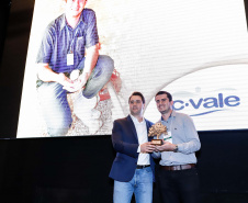 O governador Carlos Massa Ratinho Junior afirmou nesta terça-feira (23), durante a abertura da AveSui Eurotier South America 2019, em Medianeira, que o Estado prepara as bases logísticas para facilitar ainda mais o desenvolvimento do cooperativismo no Paraná, que já é referência para o agronegócio brasileiro