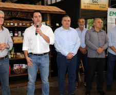 O Governo do Paraná repassa nesta quarta-feira (24) 54 veículos para escritórios da Emater no Interior do Estado. A entrega foi feita pelo governador Carlos Massa Ratinho Junior,  na sede da Emater, em Curitiba.Foto Gilson Abreu/ANPr
