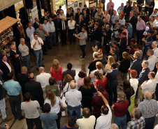 O Governo do Paraná repassa nesta quarta-feira (24) 54 veículos para escritórios da Emater no Interior do Estado. A entrega foi feita pelo governador Carlos Massa Ratinho Junior,  na sede da Emater, em Curitiba.Foto Gilson Abreu/ANPr