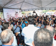   Pavimentação de ruas, melhoria em quadras poliesportivas, revitalização de praça, construção de barracões industriais e compra de equipamentos rodoviários são os principais investimentos que 15 municípios da região Norte do Paraná farão com apoio do Governo do Estado