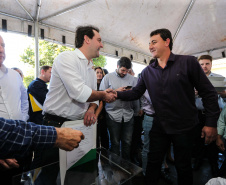  Pavimentação de ruas, melhoria em quadras poliesportivas, revitalização de praça, construção de barracões industriais e compra de equipamentos rodoviários são os principais investimentos que 15 municípios da região Norte do Paraná farão com apoio do Governo do Estado