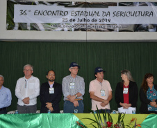 O Paraná está se consolidando como maior produtor de fio da seda de qualidade do mundo. Por conta disso, a demanda internacional pelo produto paranaense está aquecida, resultando em mais renda para produtores e pequenos municípios. Esse cenário promissor e as inovações tecnológicas introduzidas no setor foram temas do 36º Encontro Estadual de Sericicultura, realizado nesta quinta-feira (25) no município de Iretama, no Centro do Paraná. Foto: Divulgação/SEAB