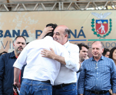 Investimentos do Governo do Estado reforçam o apoio à produção agrícola em Ivaiporã, no Vale do Ivaí (Norte do Paraná). Nesta quinta-feira (26) o governador Carlos Massa Ratinho Junior inaugurou obra de pavimentação de estrada rural e fez a entrega de equipamentos para agricultura, beneficiando 1.350 famílias. O volume de recursos chega a R$ 1,1 milhão.  Ivaiporã, 26/07/2019 -Foto: Geraldo Bubniak/ANPr