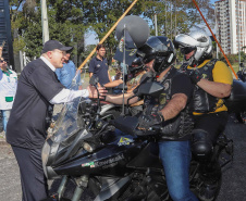 O governador Carlos Massa Ratinho Junior participou e deu as boas-vindas aos motoqueiros, presentes na benção em comemoração ao seu dia. Curitiba, 17-07-19.Foto: Arnaldo Alves / ANPr.