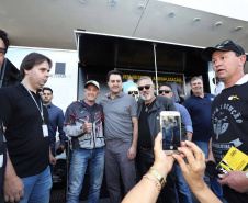 O governador Carlos Massa Ratinho Junior participou e deu as boas-vindas aos motoqueiros, presentes na benção em comemoração ao seu dia. Curitiba, 17-07-19.Foto: Arnaldo Alves / ANPr.