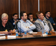 O governador Carlos Massa Ratinho Júnior recebe nesta segunda-feira (29),  prefeitos da Margem do Rio Paranapanema para tratar da retirada da energia vendida por usinas da formação do valor adicionado do ICMS. Curitiba, 29/07/2019 -Foto: Geraldo Bubniak/ANPr