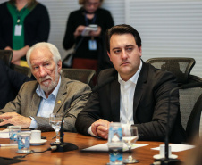 O governador Carlos Massa Ratinho Júnior recebe nesta segunda-feira (29),  prefeitos da Margem do Rio Paranapanema para tratar da retirada da energia vendida por usinas da formação do valor adicionado do ICMS. Curitiba, 29/07/2019 -Foto: Geraldo Bubniak/ANPr
