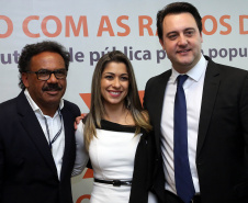 A Copel renovou a parceria que mantém há 30 anos com a Associação das Emissoras de Radiodifusão do Paraná (Aerp) para a veiculação de mensagens de utilidade pública sobre fornecimento, geração e transmissão de energia