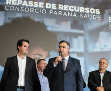 O secretário estadual da Saúde, Beto Preto. O governador Carlos Massa Ratinho Junior assina nesta quarta-feira (31), no Palácio Iguaçu, em Curitiba, convênio com o Consórcio Paraná Saúde para repasse de recursos destinados à compra de medicamentos. Os medicamentos são para a Farmácia Paraná, que faz parte do sistema público de saúde e atende gratuitamente a população pelo SUS. Curitiba, 31/07/2019 -Foto: Geraldo Bubniak/ANPr