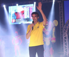 A abertura oficial da fase final da 66ª edição dos Jogos Escolares do Paraná (JEPS) terá a presença do campeão olímpico Emanuel Fernando Scheffer Rego. O evento, para alunos-atletas de 15 a 17 anos, será em Foz do Iguaçu entre os dias 2 e 10 de agosto. A abertura acontece na próxima sexta-feira (2), às 20h, no Ginásio Costa Cavalcanti. Foto: João Passos/SEET
