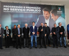 O governador Carlos Massa Ratinho Junior assina nesta segunda-feira (05), promoções e progressões da Administração Indireta: DETRAN, ADAPAR, IAPAR, EMATER, PGE, CRE, AGEPAR e Advogados do Estado. O ato acontece no Palácio Iguaçu.Curitiba, 05/08/2019