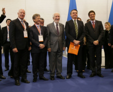 O vice-governador Darci Piana participou nesta terça-feira (8), em São Paulo, da abertura do 29º Congresso e ExpoFenabrave, o maior evento do segmento de distribuição de veículos da América Latina e o segundo maior do mundo. A feira, promovida pela Federação Nacional da Distribuição de Veículos Automotores (Fenabrave), contou com a presença do presidente Jair Bolsonaro. Foto: Divulgação/Vice-governadoria