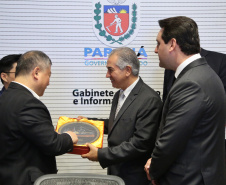 O governador Carlos Massa Ratinho Junior e técnicos da Secretaria de Infraestrutura e Logística apresentaram nesta quarta-feira (7) ao grupo China Merchants projetos ferroviários de curto, médio e longo prazos no Paraná