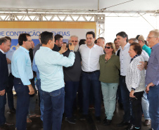 O governador Carlos Massa Ratinho Junior reúne-se com prefeitos na sede da Associação dos Municípios do Sudoeste do Paraná (Amsop), em Francisco Beltrão e assina autorização para licitações de obras para a infraestrutura urbana