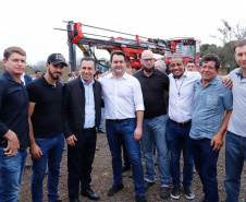 O governador Carlos Massa Ratinho Junior assinou nesta quinta-feira (8) a ordem de serviço para início das obras para contenção de enchentes do Rio Marrecas, em Francisco Beltrão, no Sudoeste do Estado. O Governo do Estado está investindo R$ 30 milhões nesta primeira etapa da obra.