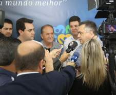 O governador Carlos Massa Ratinho Junior autorizou nesta quarta-feira (8), em Pato Branco, o repasse de R$ 565 mil para aquisição de equipamentos e acessórios para o setor de radiologia do Hospital do Câncer da cidade.