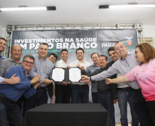 O governador Carlos Massa Ratinho Junior autorizou nesta quarta-feira (8), em Pato Branco, o repasse de R$ 565 mil para aquisição de equipamentos e acessórios para o setor de radiologia do Hospital do Câncer da cidade.