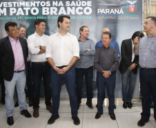 O governador Carlos Massa Ratinho Junior autorizou nesta quarta-feira (8), em Pato Branco, o repasse de R$ 565 mil para aquisição de equipamentos e acessórios para o setor de radiologia do Hospital do Câncer da cidade.