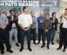 O governador Carlos Massa Ratinho Junior autorizou nesta quarta-feira (8), em Pato Branco, o repasse de R$ 565 mil para aquisição de equipamentos e acessórios para o setor de radiologia do Hospital do Câncer da cidade.
