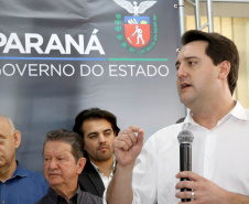 O governador Carlos Massa Ratinho Junior autorizou nesta quarta-feira (8), em Pato Branco, o repasse de R$ 565 mil para aquisição de equipamentos e acessórios para o setor de radiologia do Hospital do Câncer da cidade.