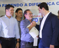 O governador Carlos Massa Ratinho Junior autorizou nesta quinta-feira (8), em Pato Branco, o repasse de R$ 20 milhões para a construção do novo prédio da prefeitura da cidade. O convênio prevê R$ 6 milhões de contrapartida municipal. 