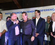 O governador Carlos Massa Ratinho Junior autorizou nesta quinta-feira (8), em Pato Branco, o repasse de R$ 20 milhões para a construção do novo prédio da prefeitura da cidade. O convênio prevê R$ 6 milhões de contrapartida municipal. 