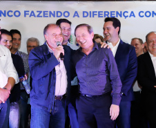 O governador Carlos Massa Ratinho Junior autorizou nesta quinta-feira (8), em Pato Branco, o repasse de R$ 20 milhões para a construção do novo prédio da prefeitura da cidade. O convênio prevê R$ 6 milhões de contrapartida municipal. 