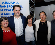 O governador Carlos Massa Ratinho Junior autorizou nesta quinta-feira (8), em Pato Branco, o repasse de R$ 20 milhões para a construção do novo prédio da prefeitura da cidade. O convênio prevê R$ 6 milhões de contrapartida municipal. 
