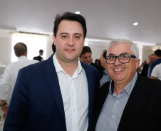 O Biopark - Parque Científico e Tecnológico de Biociências de Toledo, no Oeste do Estado, vai ganhar um Complexo Hospitalar e de Saúde. O governador Carlos Massa Ratinho Junior participou nesta sexta-feira (9) do anúncio do empreendimento, que pertence ao grupo Sempre Vida e vai unir o atendimento na saúde ao desenvolvimento de pesquisas e inovação.