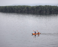 Os moradores do litoral do Paraná tiveram uma prévia nesta sexta-feira (09) do que promete ser a primeira etapa dos Jogos de Aventura e Natureza. A competição começou com a primeira etapa das disputas de paraquedismo, em Paranaguá, e mountain bike, no balneário de Santa Terezinha, em Pontal do Paraná. Foto: José Fernando Ogura/AEN