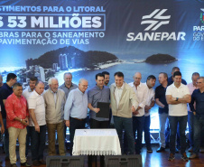 Os investimentos do Governo do Estado no Litoral somam R$ 57,5 milhões. O governador Carlos Massa Ratinho Junior esteve neste sábado (10) em Matinhos para a entrega oficial de obras de saneamento que somam R$ 50 milhões. Foto: José Fernando Ogura/AEN
