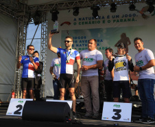 Os Jogos de Natureza e Aventura foram abertos oficialmente neste sábado (10), em Matinhos, com vários shows que animaram o público. O governador Carlos Massa Ratinho Junior esteve no local e reforçou a opção de fazer do turismo, especialmente no Litoral, um dos pilares do desenvolvimento econômico e social do Paraná. Foto: José Fernando Ogura/AEN